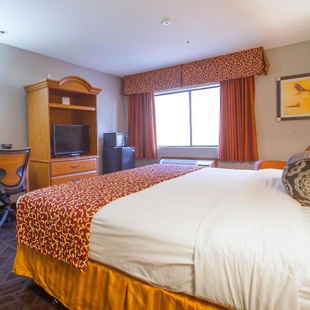 Ramada By Wyndham Barstow Hotel Eksteriør billede