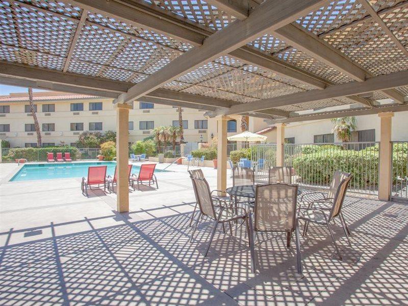Ramada By Wyndham Barstow Hotel Eksteriør billede