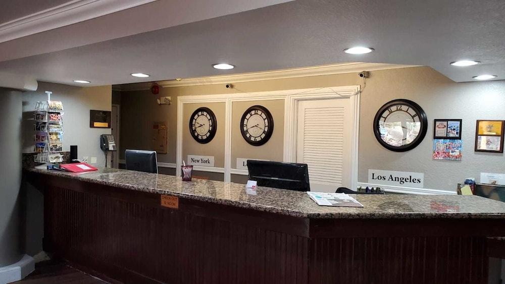 Ramada By Wyndham Barstow Hotel Eksteriør billede